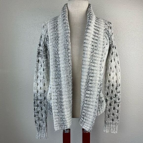 American Eagle Loose Knit Cardigan Sweater Size XS EUC - Picture 1 of 9